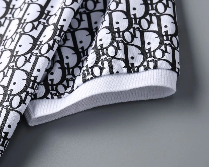 Sustainable Christian Dior T-Shirts 114793