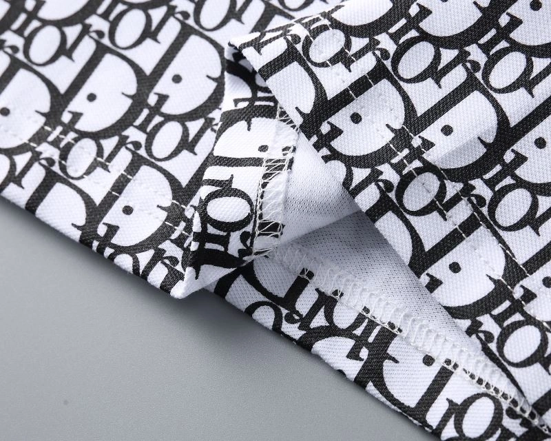 Sustainable Christian Dior T-Shirts 114793