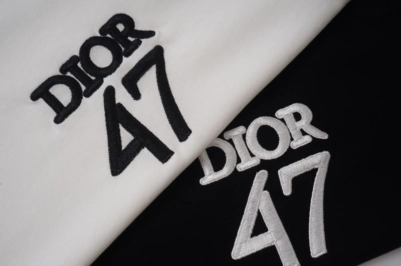 Christian Dior T-Shirts Trendsetting 114752