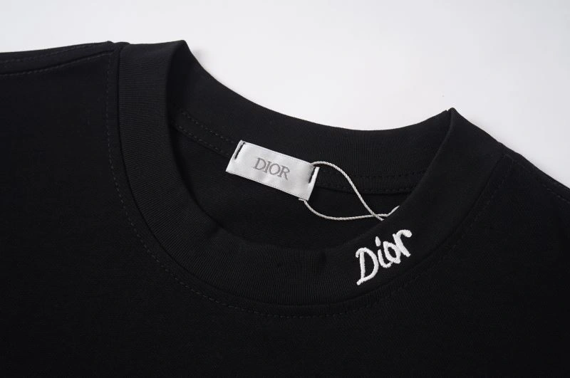 Christian Dior T-Shirts Trendsetting 114752