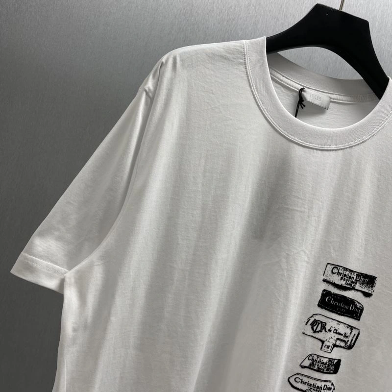Compact Christian Dior T-Shirts 117401