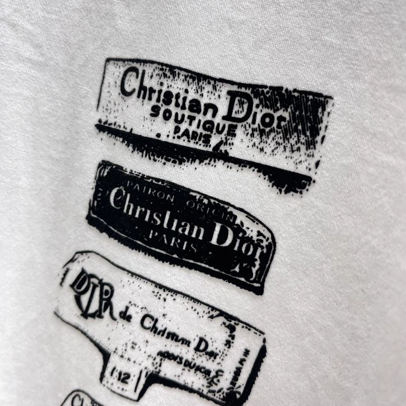 Compact Christian Dior T-Shirts 117401