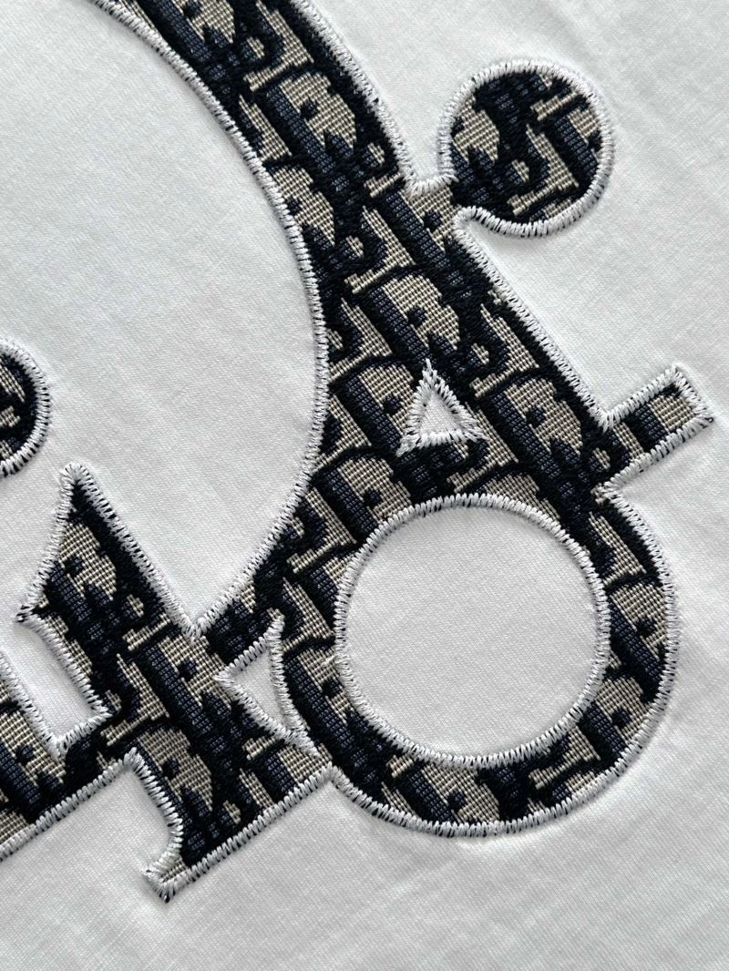 Christian Dior T-Shirts TimelessDesign 117351