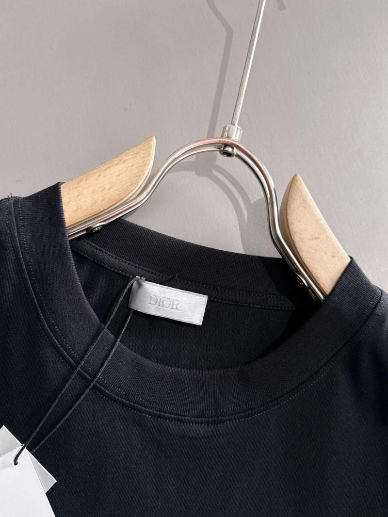 Seasonal Christian Dior T-Shirts 117350