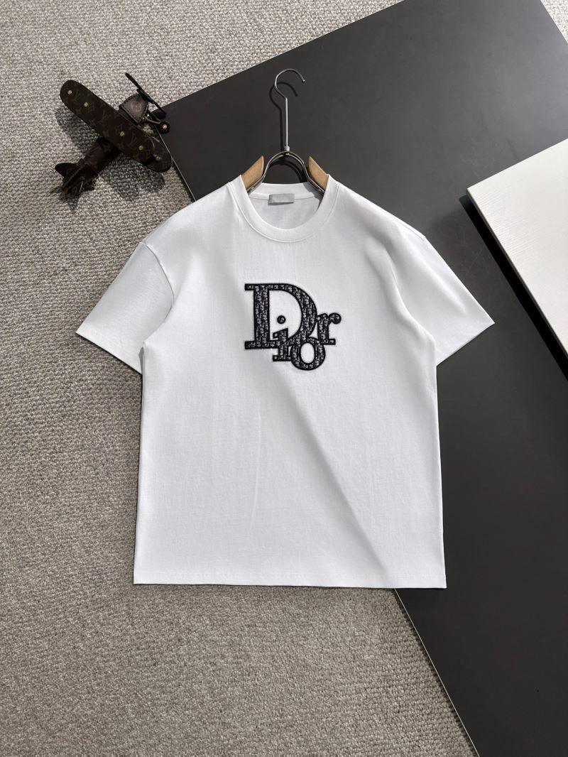 Fashionable Christian Dior T-Shirts 117340
