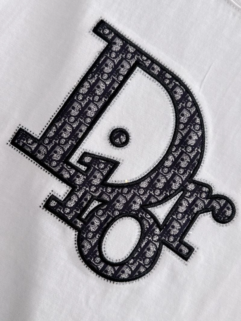 Fashionable Christian Dior T-Shirts 117340