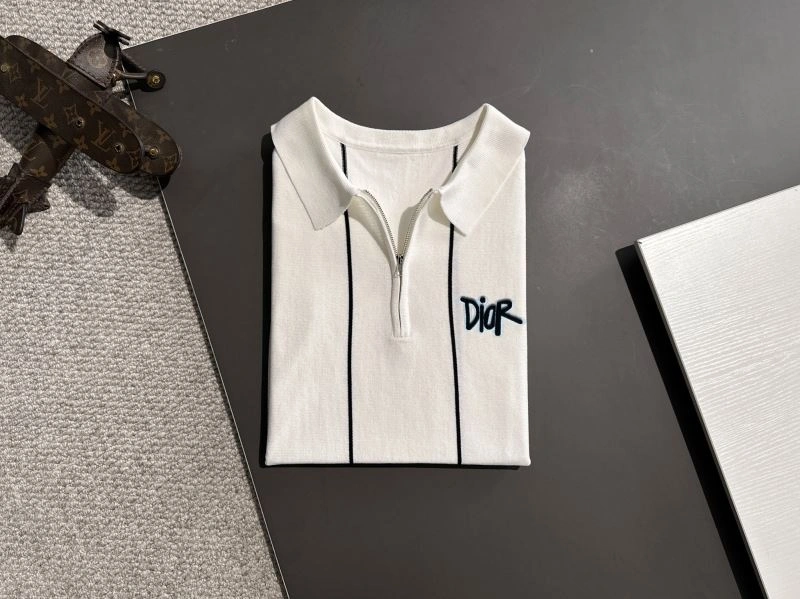 Resilient Christian Dior T-Shirts 117331