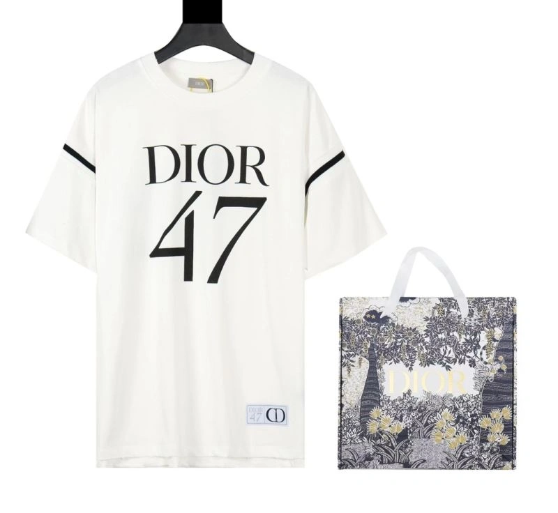 Sustainable Christian Dior T-Shirts 117305