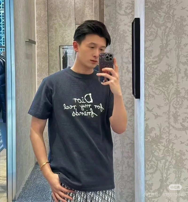 Snug Christian Dior T-Shirts 117301