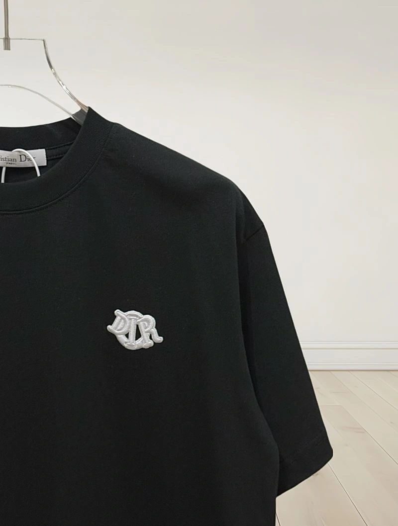 Effortless Christian Dior T-Shirts 117294