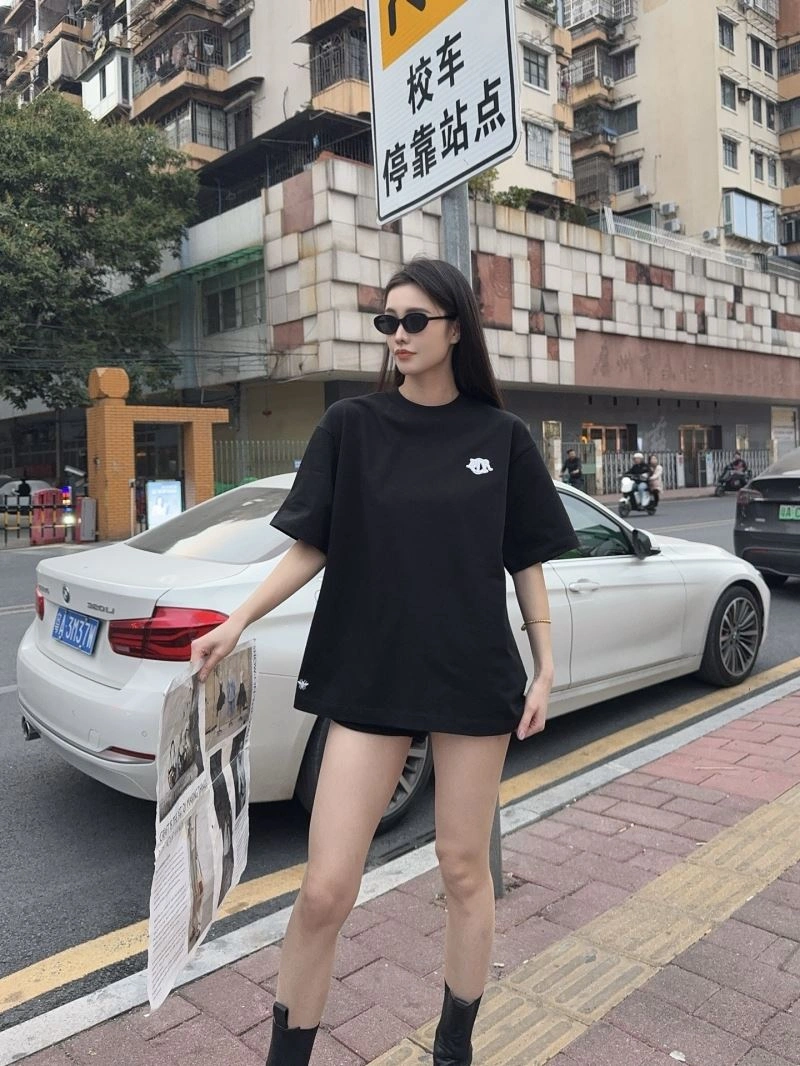 Effortless Christian Dior T-Shirts 117294