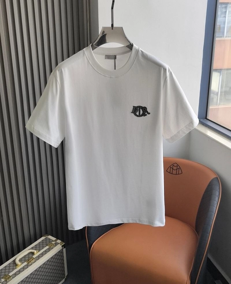 Christian Dior T-Shirts Refined 117621