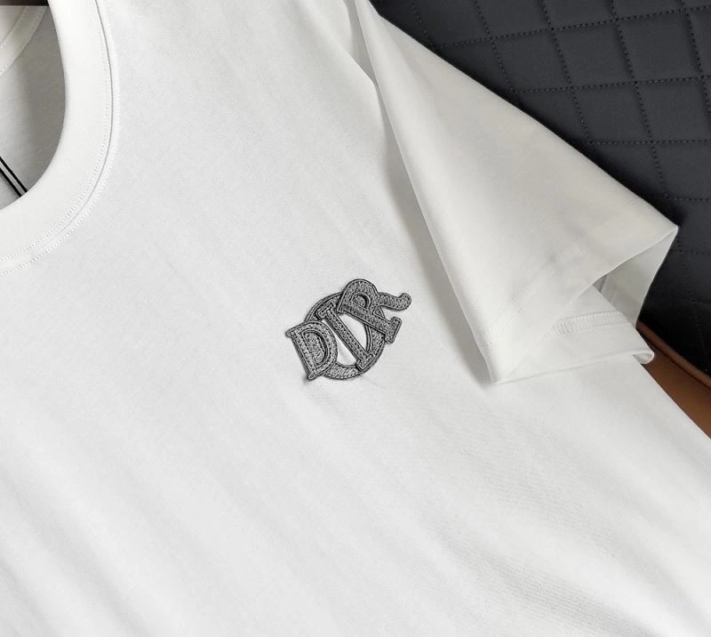 Christian Dior T-Shirts Refined 117621