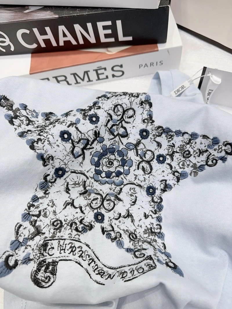 Christian Dior T-Shirts WellDesigned 113398