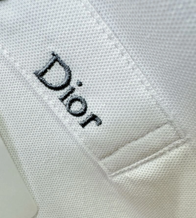 Christian Dior T-Shirts Stylish 117090