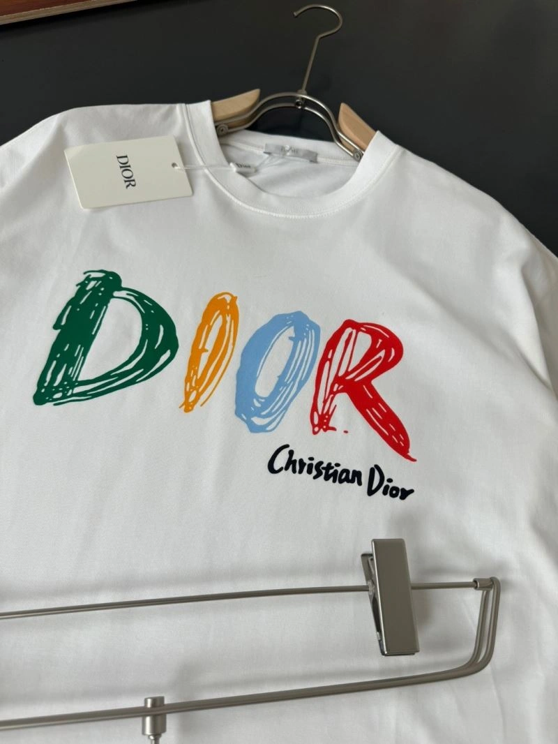 Stylish Christian Dior T-Shirts 117070