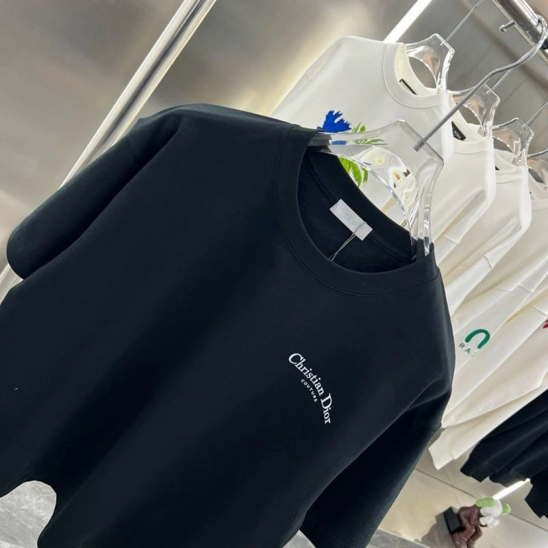 Elegant Christian Dior T-Shirts 117051