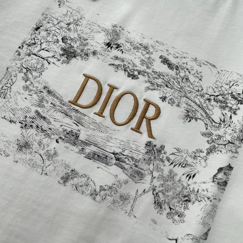 Christian Dior T-Shirts Breathable 117020