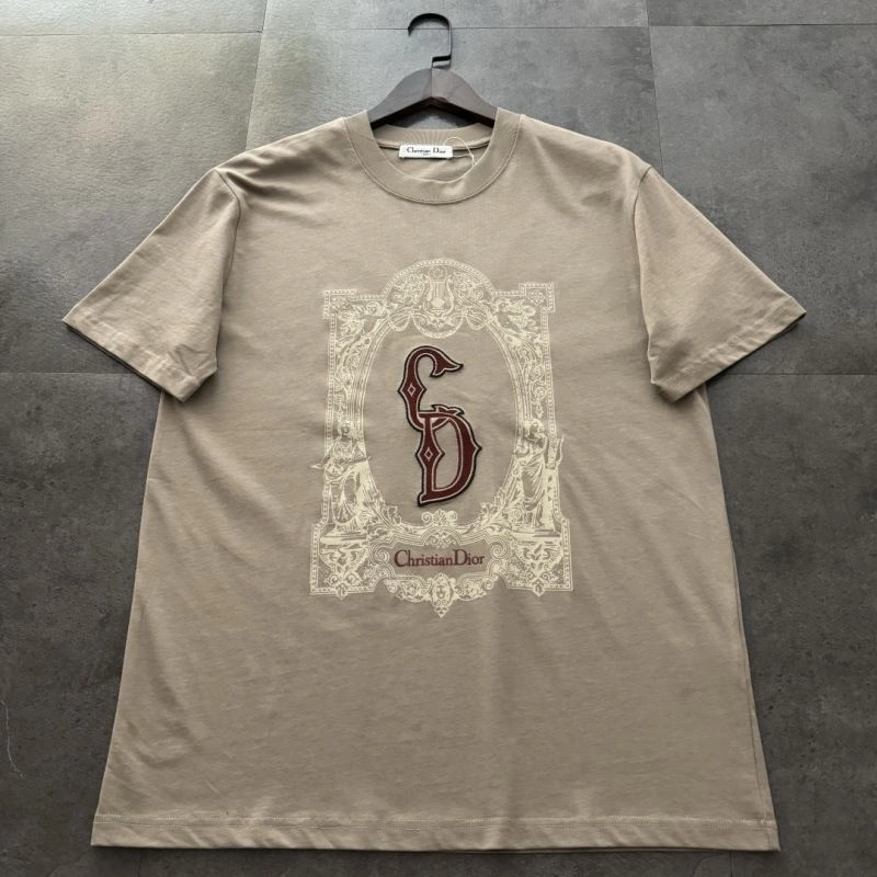 Minimalist Christian Dior T-Shirts 117028