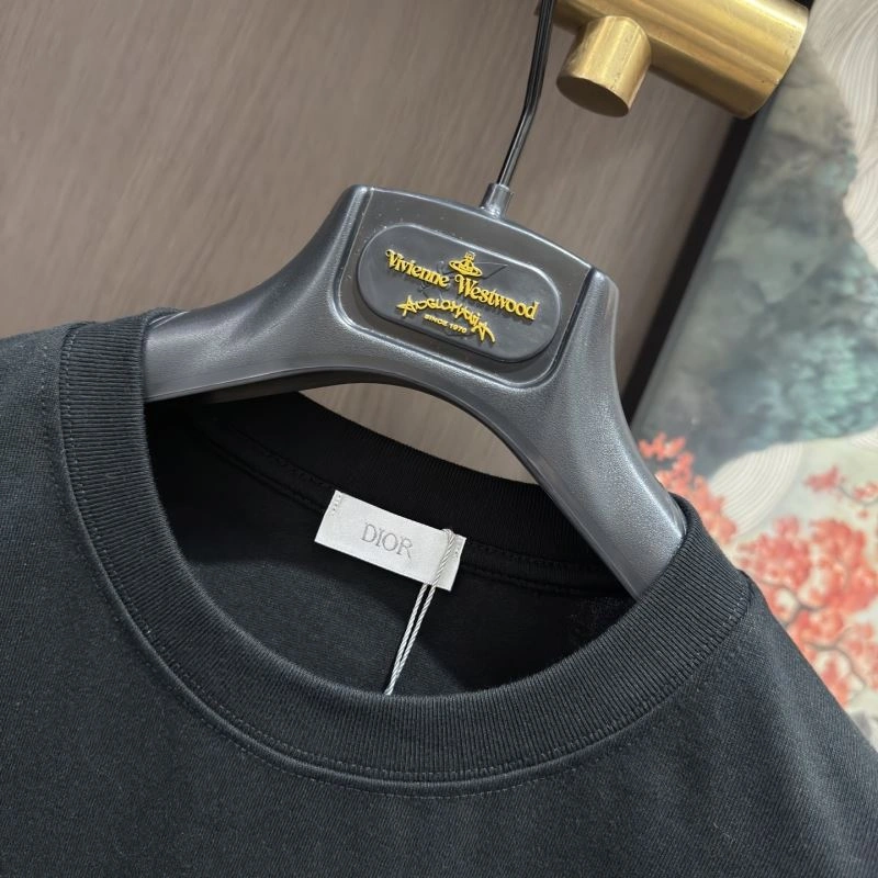 Christian Dior T-Shirts Modern 117039