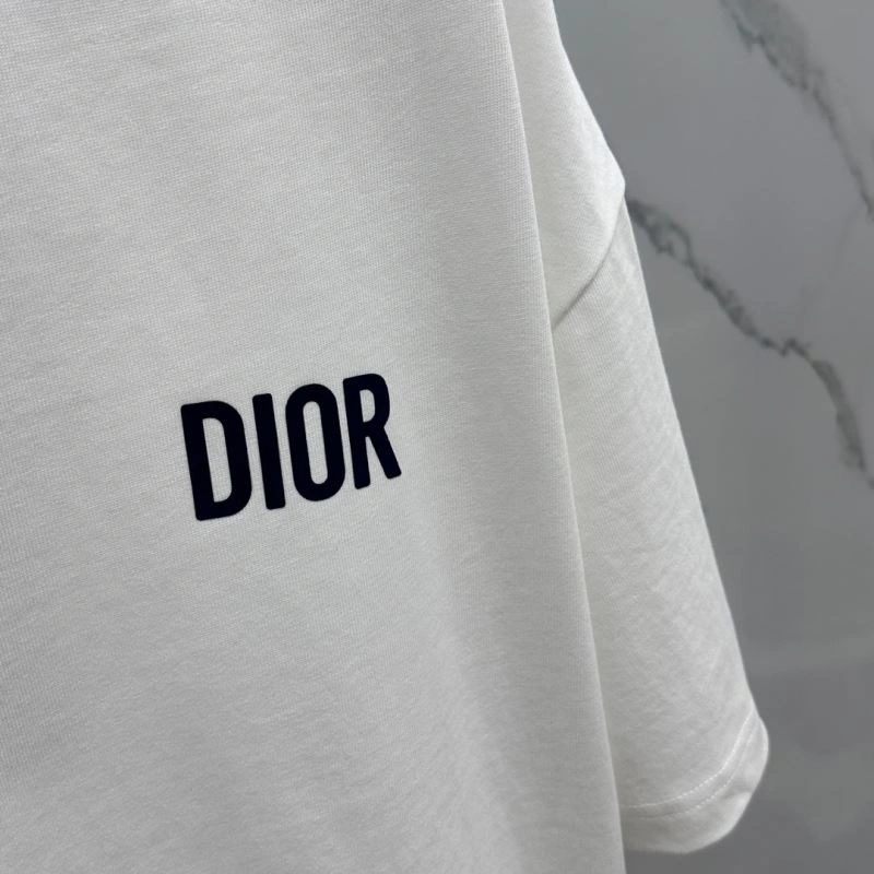 Minimalist Christian Dior T-Shirts 117021
