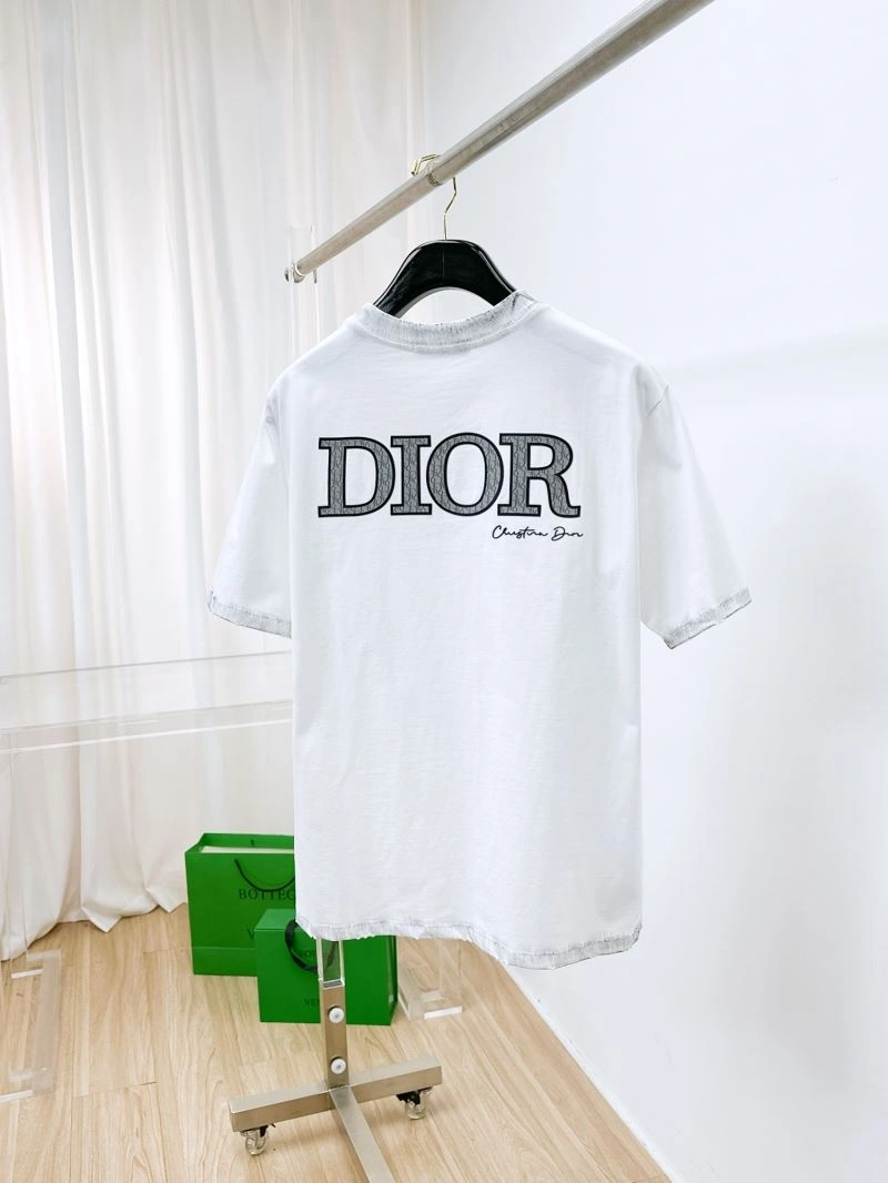 Stylish Christian Dior T-Shirts 116835