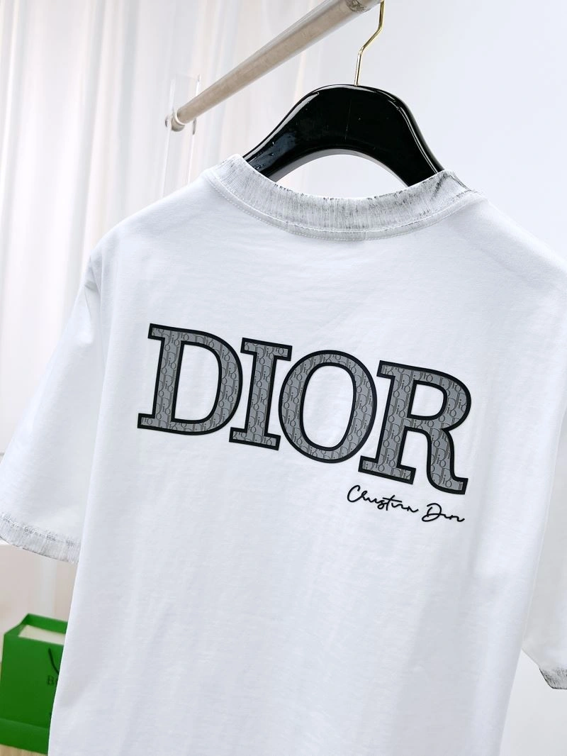 Stylish Christian Dior T-Shirts 116835