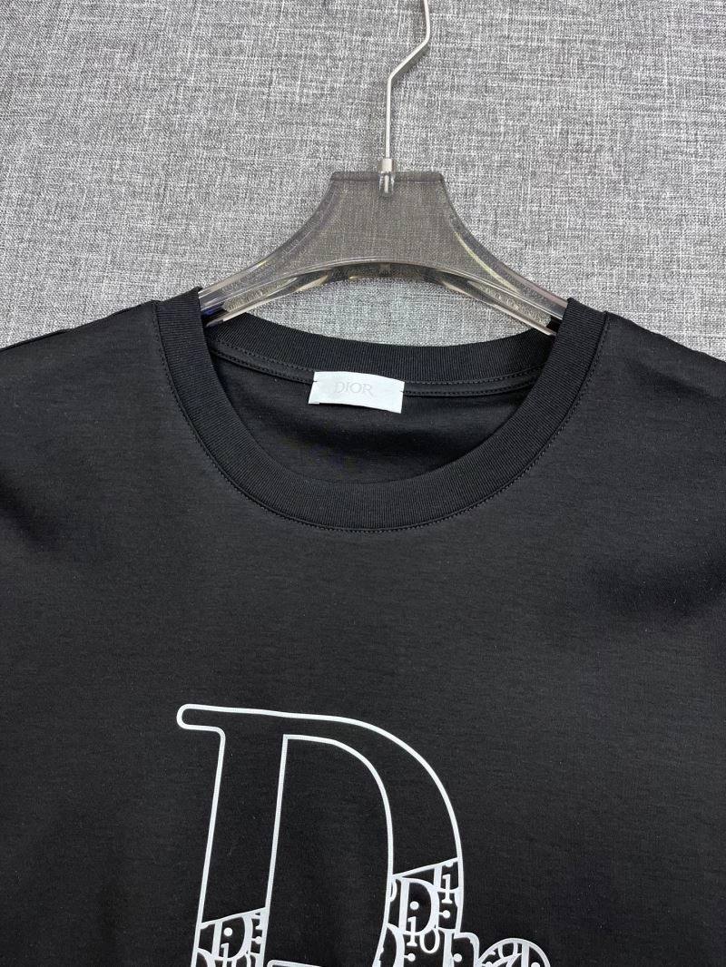 Refined Christian Dior T-Shirts 116809
