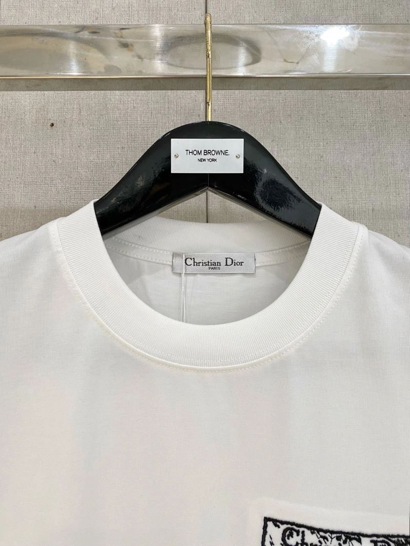 Sustainable Christian Dior T-Shirts 116805
