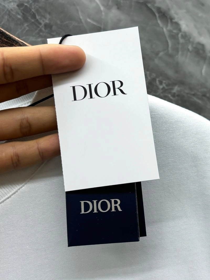 Cozy Christian Dior T-Shirts 116798