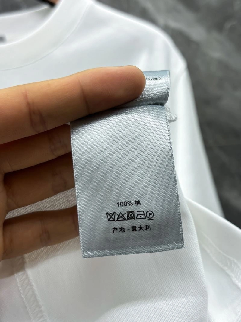Cozy Christian Dior T-Shirts 116798