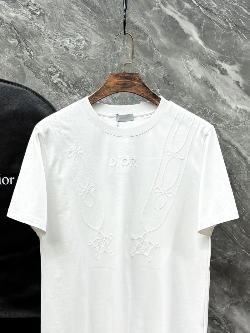 Versatile Christian Dior T-Shirts 116796
