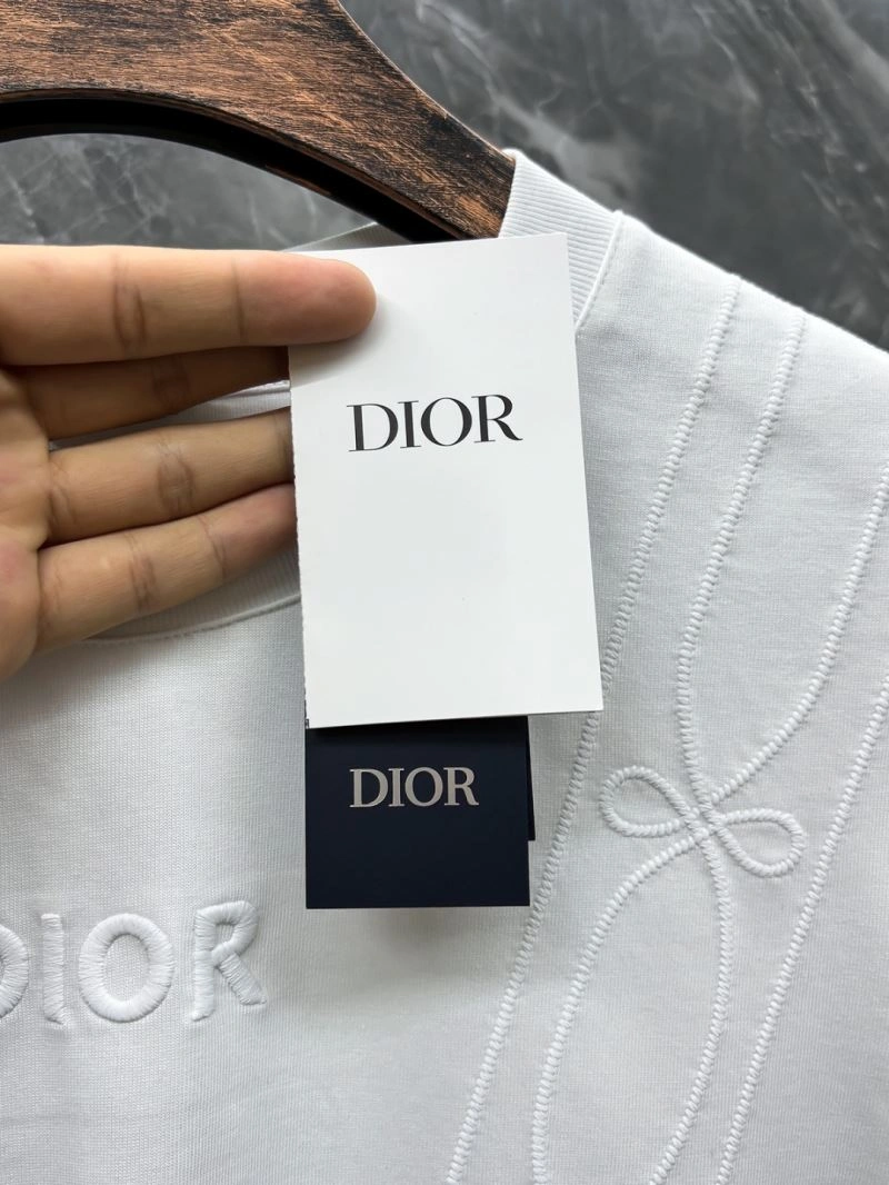 Versatile Christian Dior T-Shirts 116796