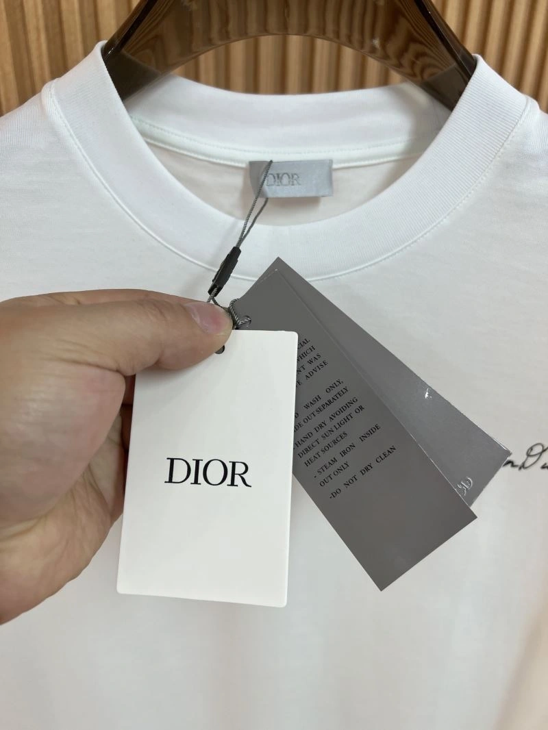 Christian Dior T-Shirts Stylish 116737