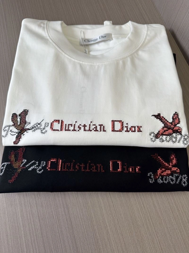 Christian Dior T-Shirts Durable 116744