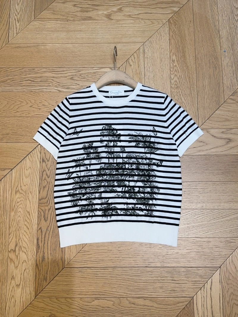 Youthful Christian Dior T-Shirts 112782