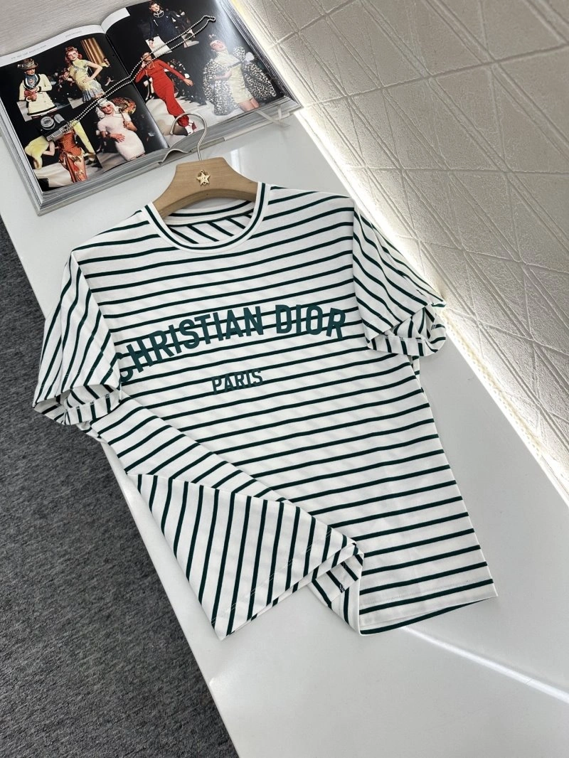 Compact Christian Dior T-Shirts 112751