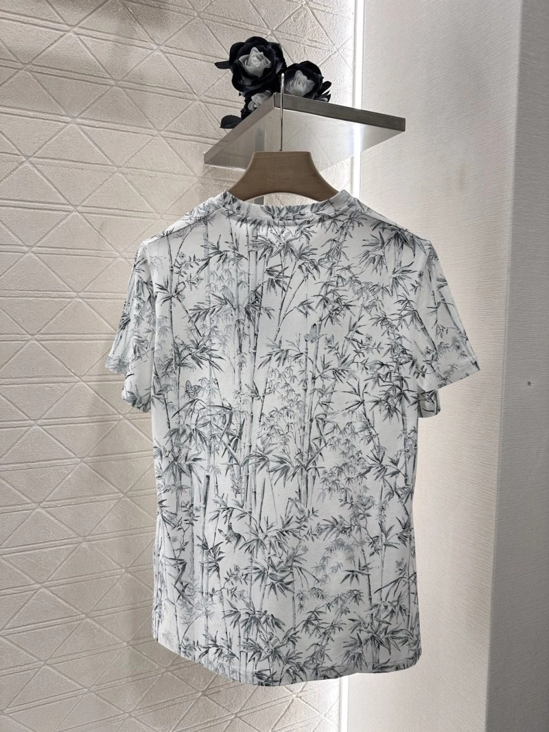 Trendsetting Christian Dior T-Shirts 112734
