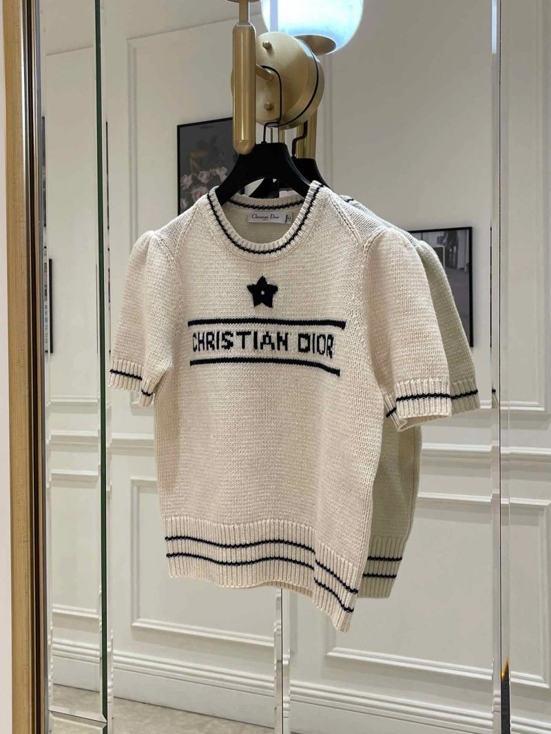 Stylish Christian Dior T-Shirts 112708