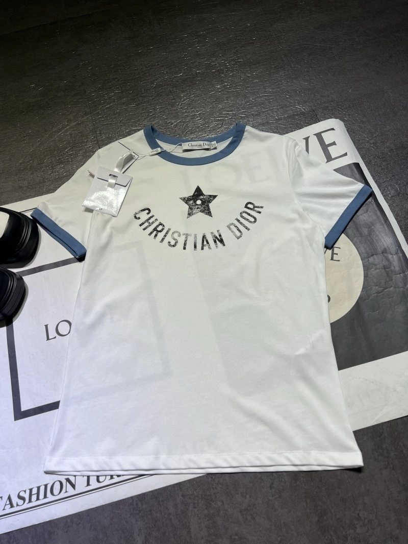 Christian Dior T-Shirts Trendsetting 112674