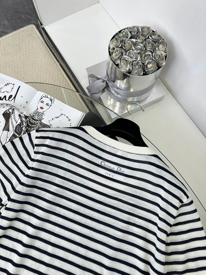 Christian Dior T-Shirts Versatile 112679