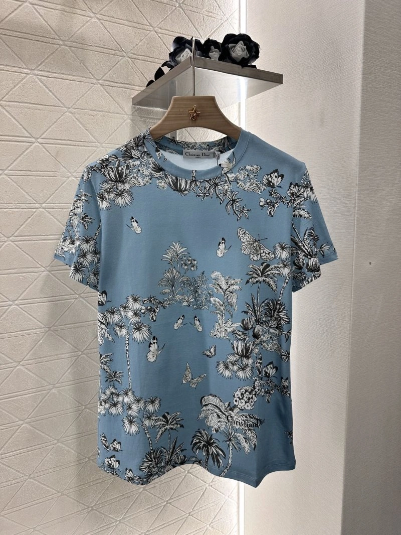 Vibrant Christian Dior T-Shirts 112662