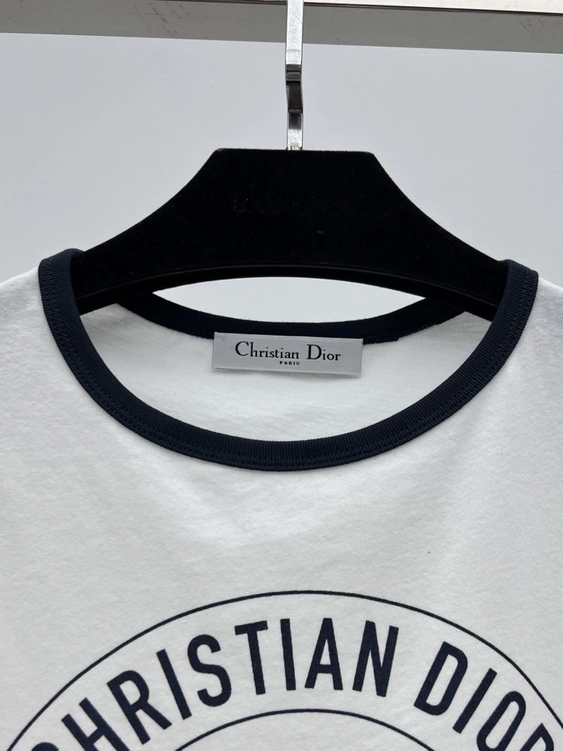 Practical Christian Dior T-Shirts 112659