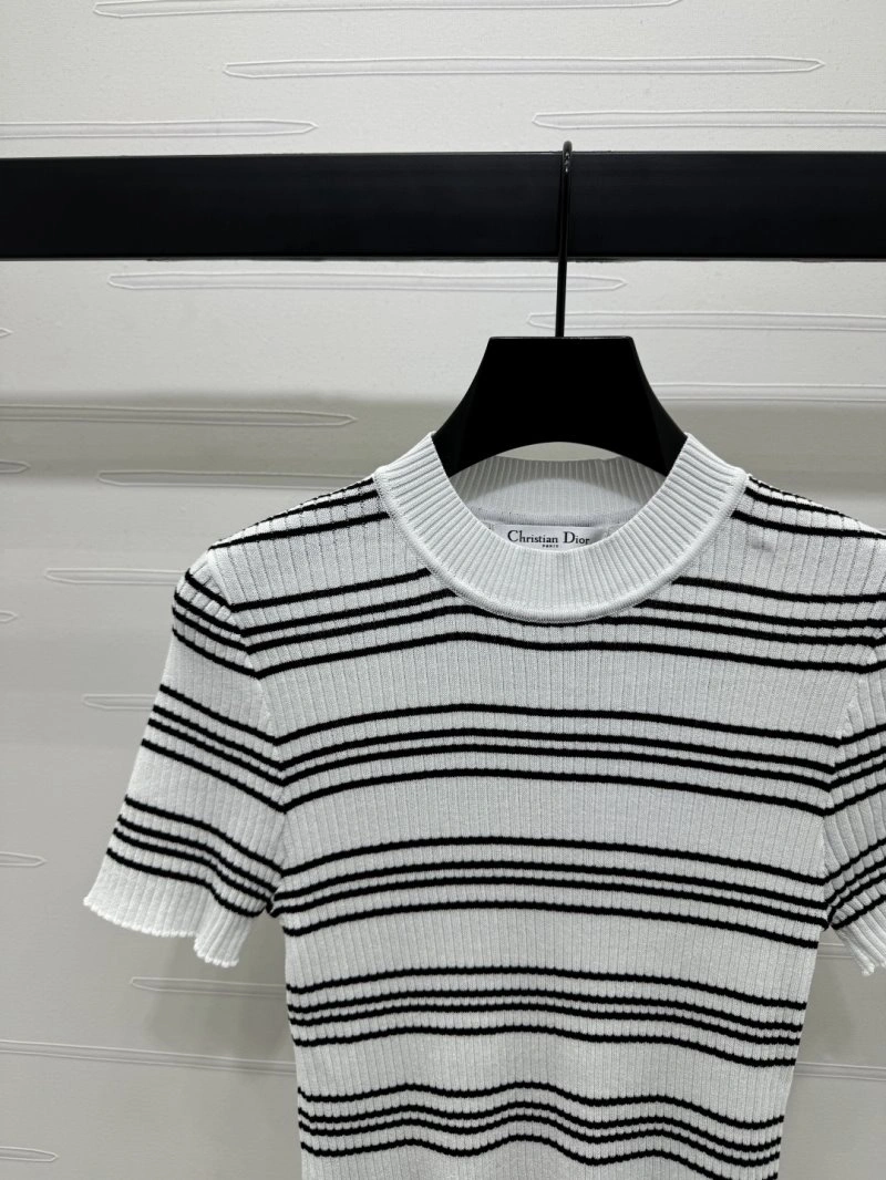 Stretchable Christian Dior T-Shirts 114109