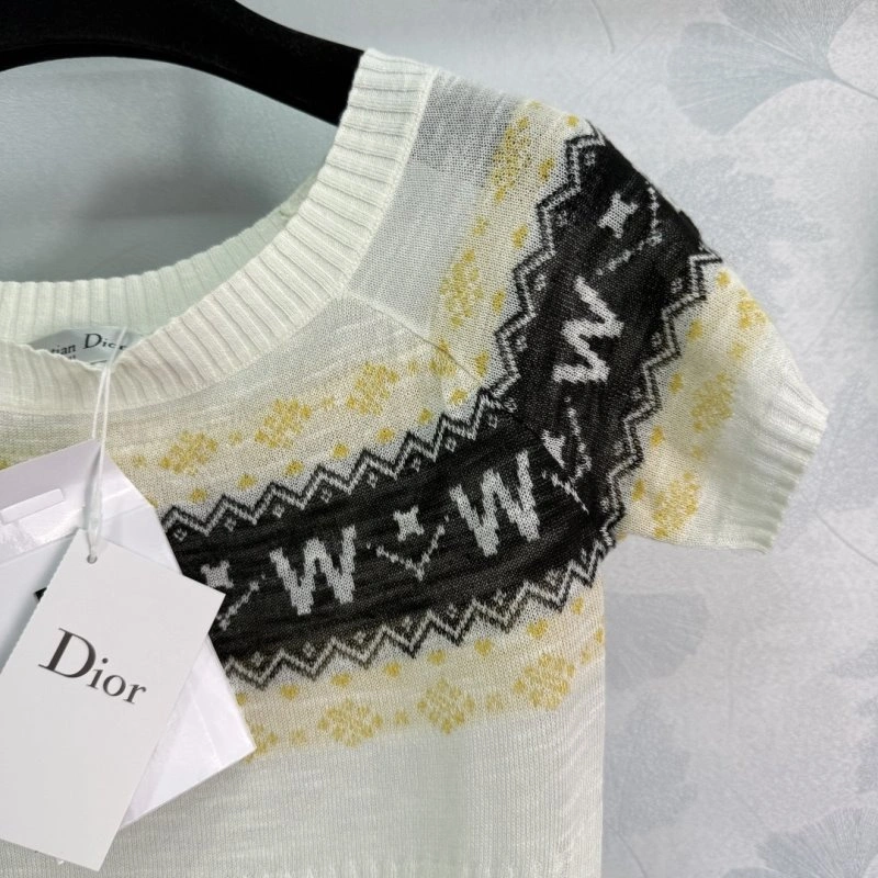 Minimalist Christian Dior T-Shirts 114105