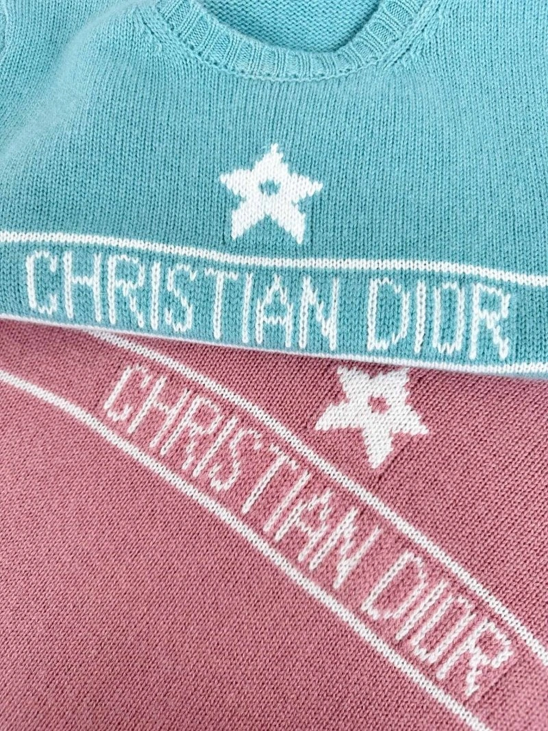 Sleek Christian Dior T-Shirts 114096