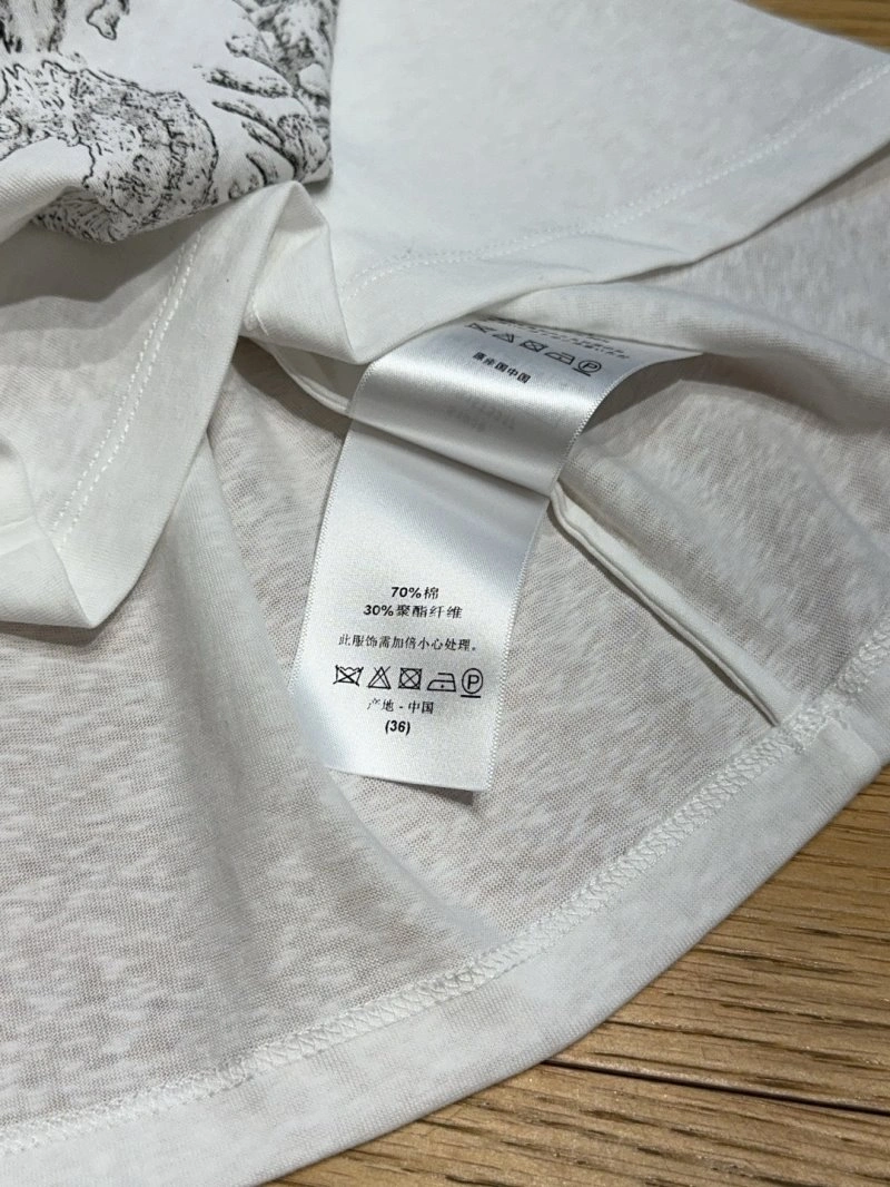 Christian Dior T-Shirts Upgraded 114039