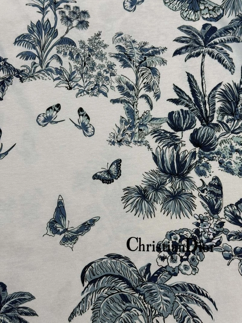 Bold Christian Dior T-Shirts 111931