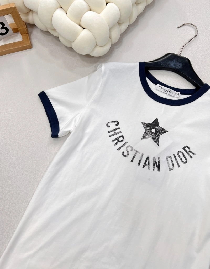 Christian Dior T-Shirts Stylish 111894