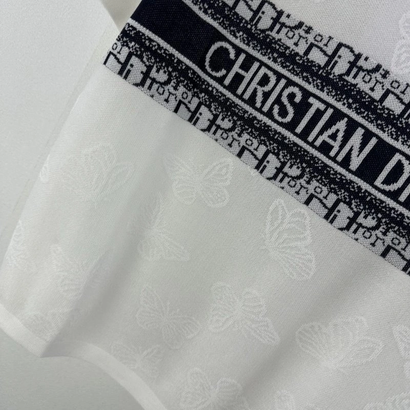 Christian Dior T-Shirts UrbanChic 111890